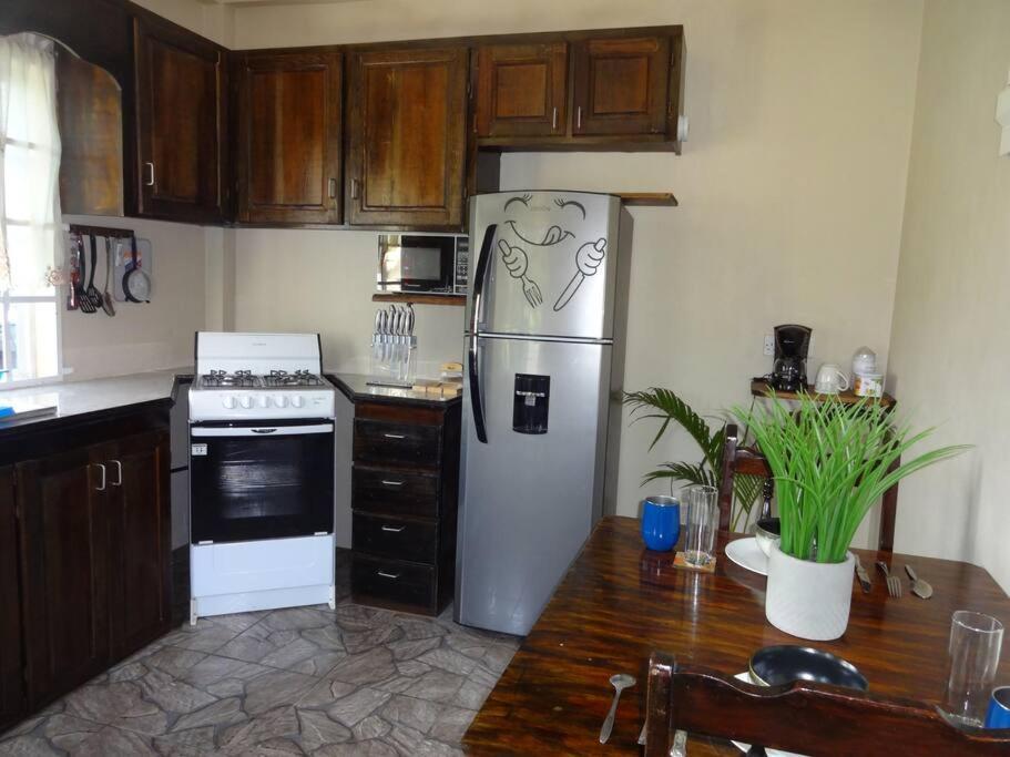 St. George'S Holiday Studio Vacation Of A Lifetime Fontenoy Esterno foto