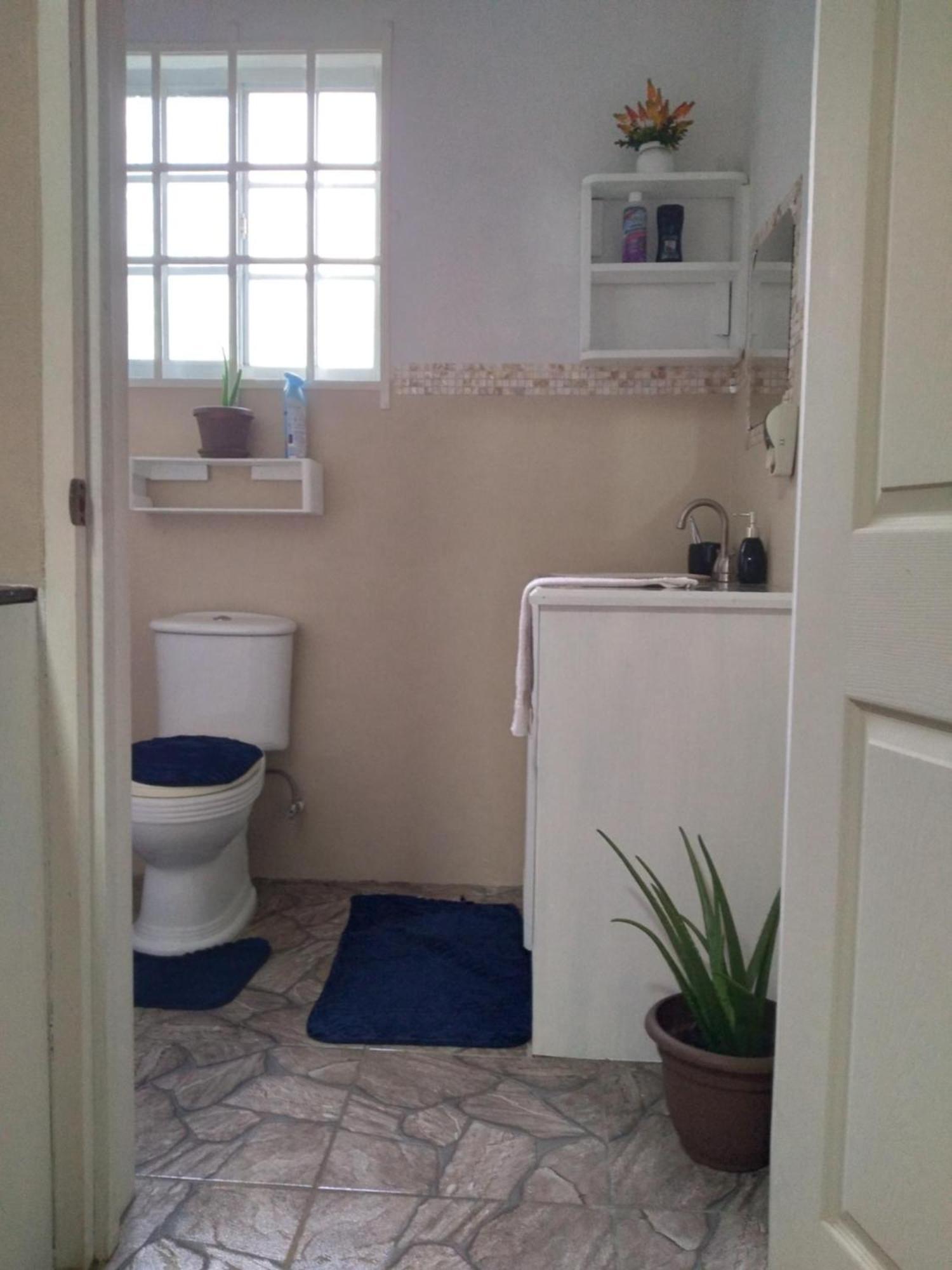St. George'S Holiday Studio Vacation Of A Lifetime Fontenoy Esterno foto